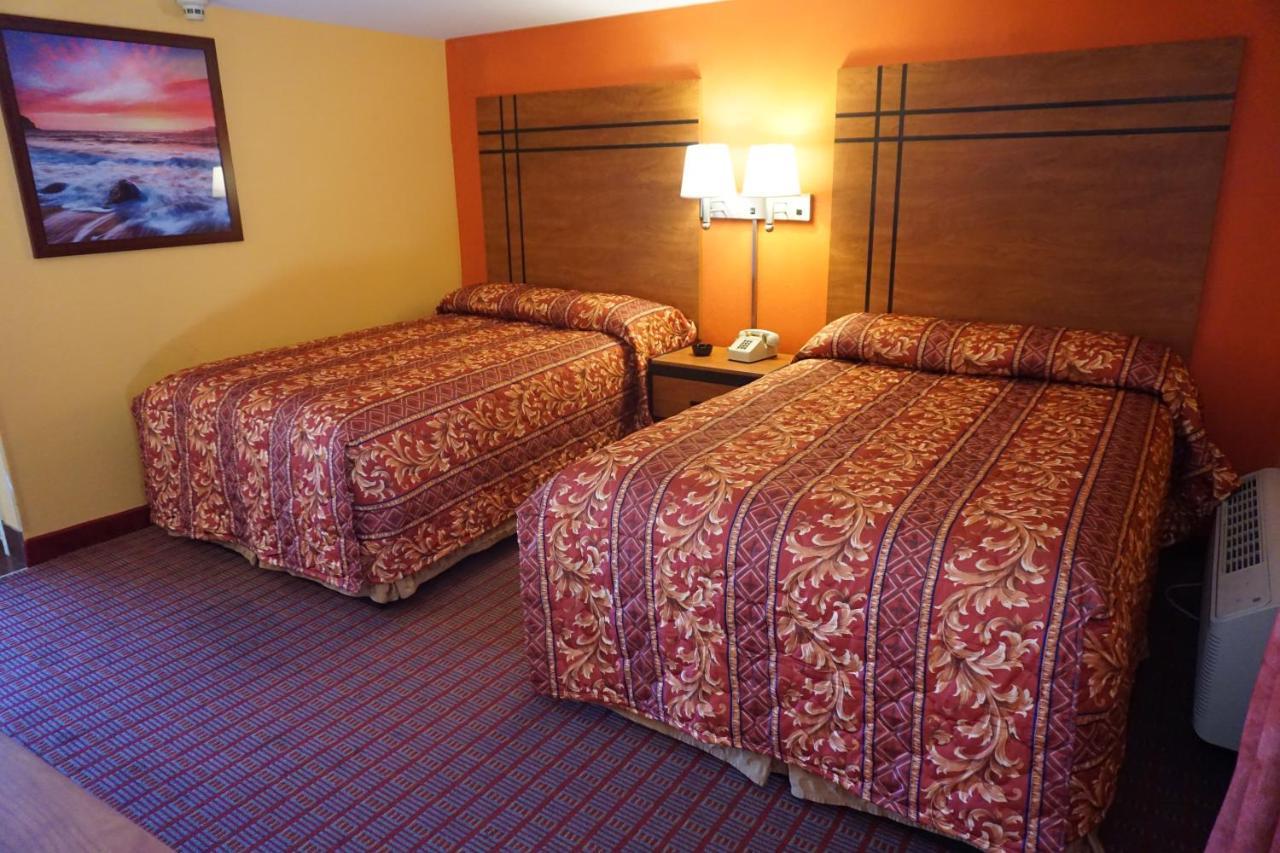 Relax Inn Vineland Exterior photo