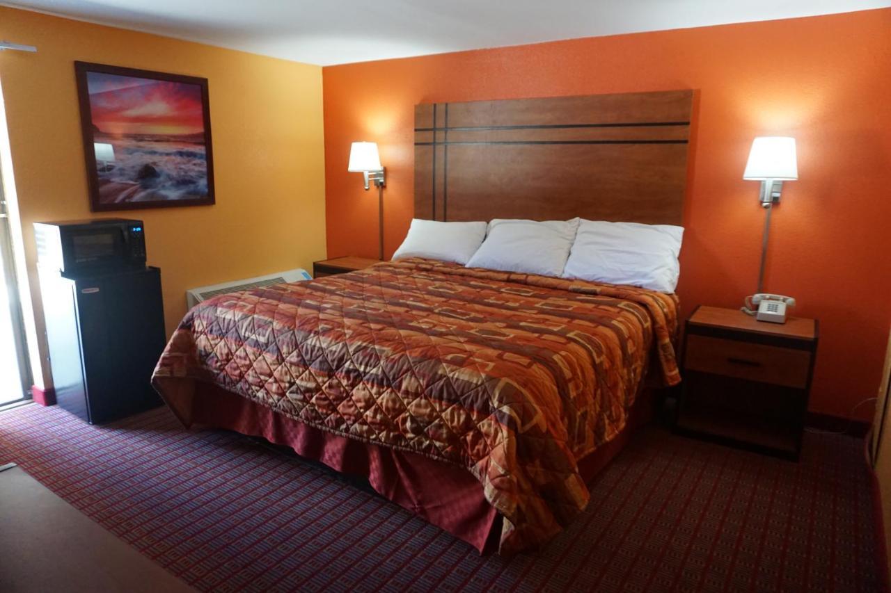 Relax Inn Vineland Exterior photo